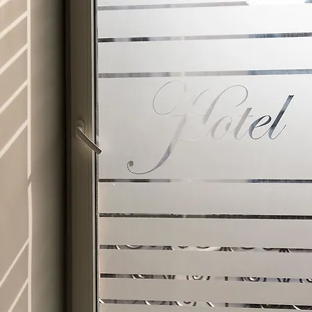 Hotel Forty Four