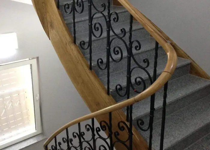 فندق فورتي فور