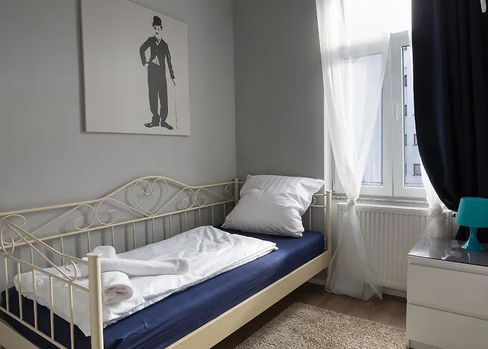 ホテル フォーティ フォー 3*